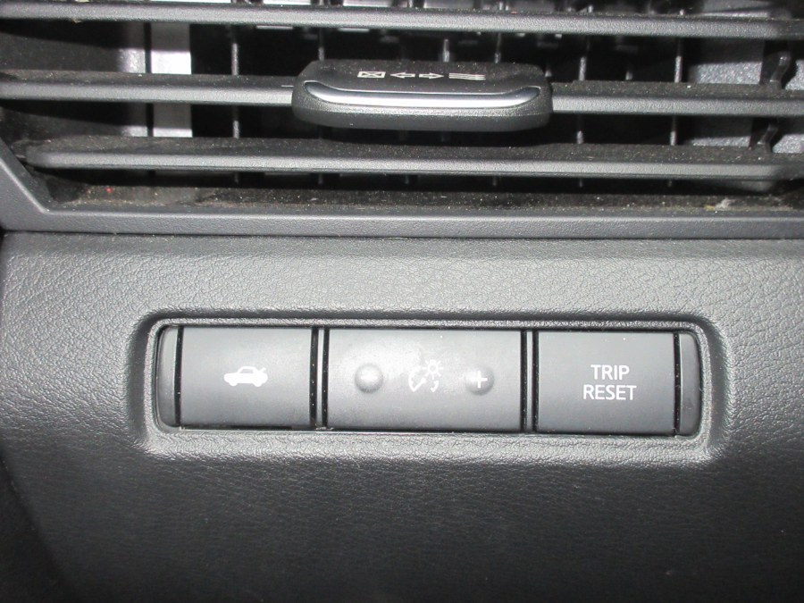 2021 Nissan Altima 2.5 SR Sedan, available for sale in Linden, New Jersey | Route 27 Auto Mall. Linden, New Jersey 2021 Nissan Altima 2.5 SR Sedan, available for sale in Linden, New Jersey | Route 27 Auto Mall. Linden, New Jersey