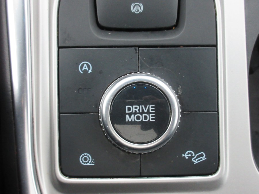 2020 Ford Explorer Limited 4WD, available for sale in Linden, New Jersey | Route 27 Auto Mall. Linden, New Jersey 2020 Ford Explorer Limited 4WD, available for sale in Linden, New Jersey | Route 27 Auto Mall. Linden, New Jersey