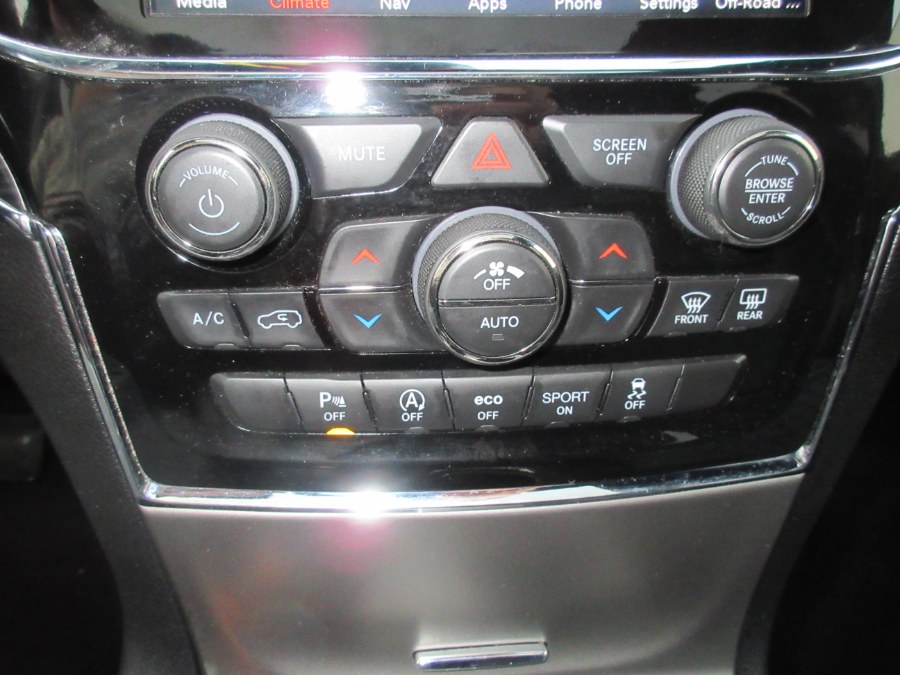 2020 Jeep Grand Cherokee Limited 4x4, available for sale in Linden, New Jersey | Route 27 Auto Mall. Linden, New Jersey 2020 Jeep Grand Cherokee Limited 4x4, available for sale in Linden, New Jersey | Route 27 Auto Mall. Linden, New Jersey