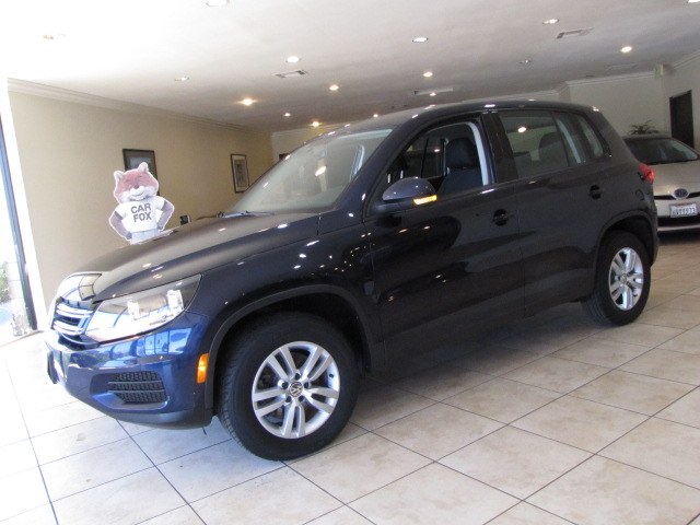 2013 Volkswagen Tiguan 2WD 4dr Auto S, available for sale in Placentia, California | Auto Network Group Inc. Placentia, California 2013 Volkswagen Tiguan 2WD 4dr Auto S, available for sale in Placentia, California | Auto Network Group Inc. Placentia, California