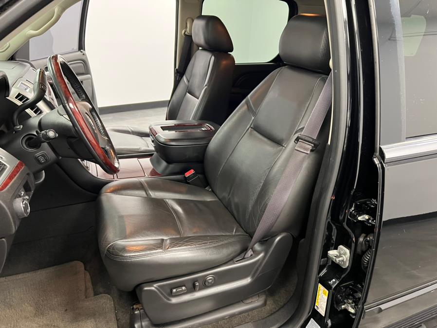 2013 Cadillac Escalade ESV AWD 4dr Premium, available for sale in Elizabeth, New Jersey | M Auto Group. Elizabeth, New Jersey 2013 Cadillac Escalade ESV AWD 4dr Premium, available for sale in Elizabeth, New Jersey | M Auto Group. Elizabeth, New Jersey