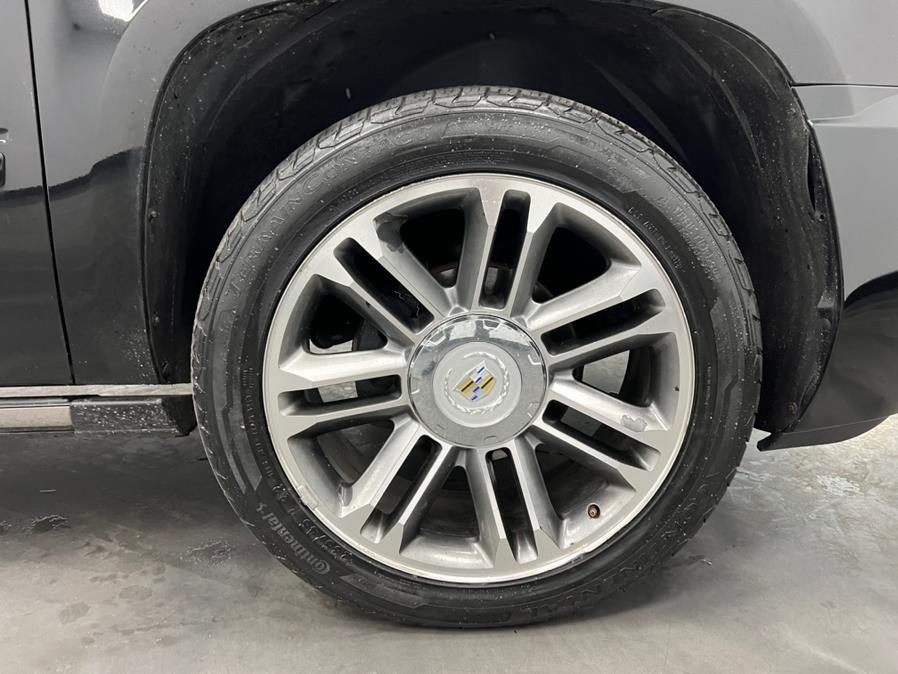 2013 Cadillac Escalade ESV AWD 4dr Premium, available for sale in Elizabeth, New Jersey | M Auto Group. Elizabeth, New Jersey 2013 Cadillac Escalade ESV AWD 4dr Premium, available for sale in Elizabeth, New Jersey | M Auto Group. Elizabeth, New Jersey