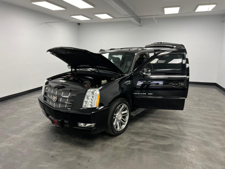 2013 Cadillac Escalade ESV AWD 4dr Premium, available for sale in Elizabeth, New Jersey | M Auto Group. Elizabeth, New Jersey 2013 Cadillac Escalade ESV AWD 4dr Premium, available for sale in Elizabeth, New Jersey | M Auto Group. Elizabeth, New Jersey