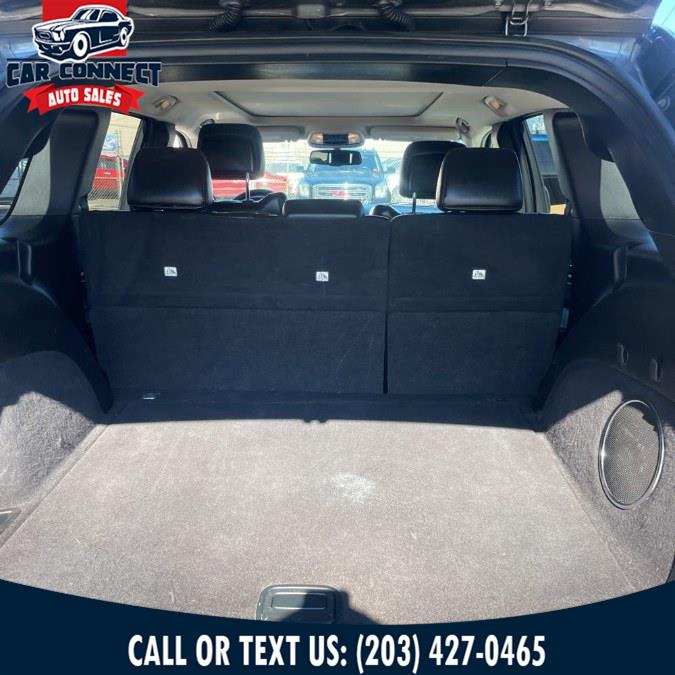 2012 Jeep Grand Cherokee 4WD 4dr Laredo, available for sale in Waterbury, Connecticut | Car Connect Auto Sales LLC. Waterbury, Connecticut 2012 Jeep Grand Cherokee 4WD 4dr Laredo, available for sale in Waterbury, Connecticut | Car Connect Auto Sales LLC. Waterbury, Connecticut