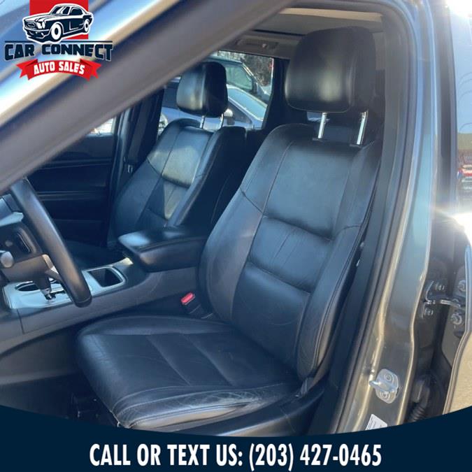 2012 Jeep Grand Cherokee 4WD 4dr Laredo, available for sale in Waterbury, Connecticut | Car Connect Auto Sales LLC. Waterbury, Connecticut 2012 Jeep Grand Cherokee 4WD 4dr Laredo, available for sale in Waterbury, Connecticut | Car Connect Auto Sales LLC. Waterbury, Connecticut