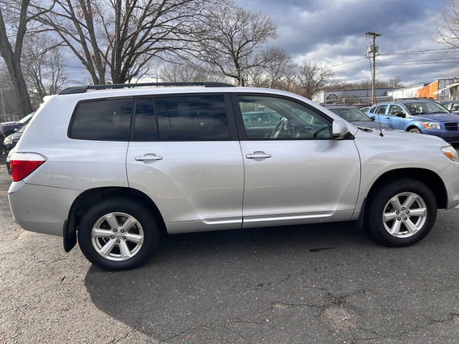 2010 Toyota Highlander 4WD 4dr V6 Base, available for sale in South Hadley, Massachusetts | Payless Auto Sale. South Hadley, Massachusetts 2010 Toyota Highlander 4WD 4dr V6 Base, available for sale in South Hadley, Massachusetts | Payless Auto Sale. South Hadley, Massachusetts