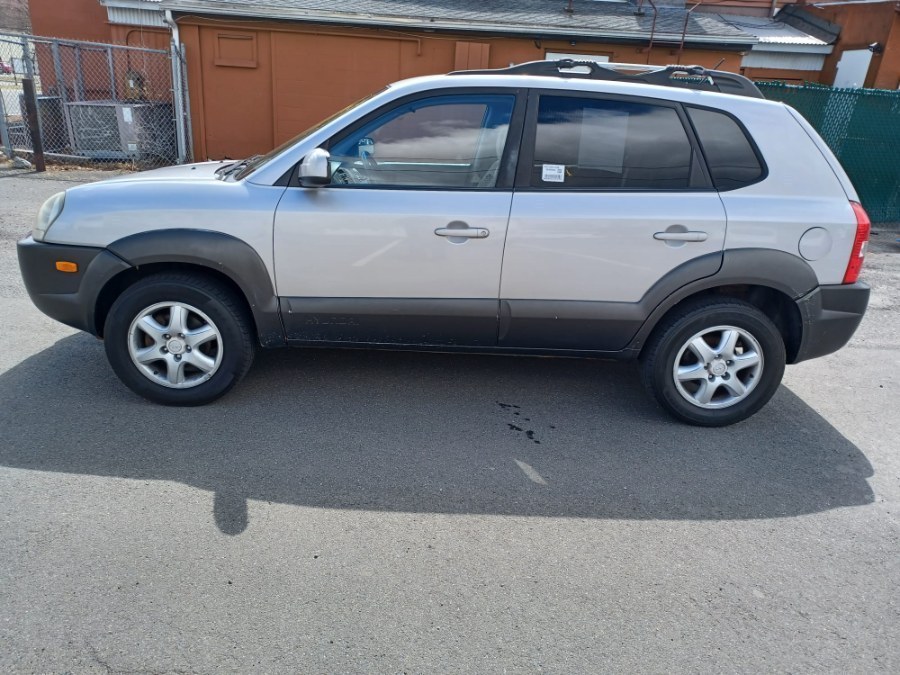 2005 Hyundai Tucson 4dr GLS FWD 2.7L V6 Auto, available for sale in South Hadley, Massachusetts | Payless Auto Sale. South Hadley, Massachusetts 2005 Hyundai Tucson 4dr GLS FWD 2.7L V6 Auto, available for sale in South Hadley, Massachusetts | Payless Auto Sale. South Hadley, Massachusetts