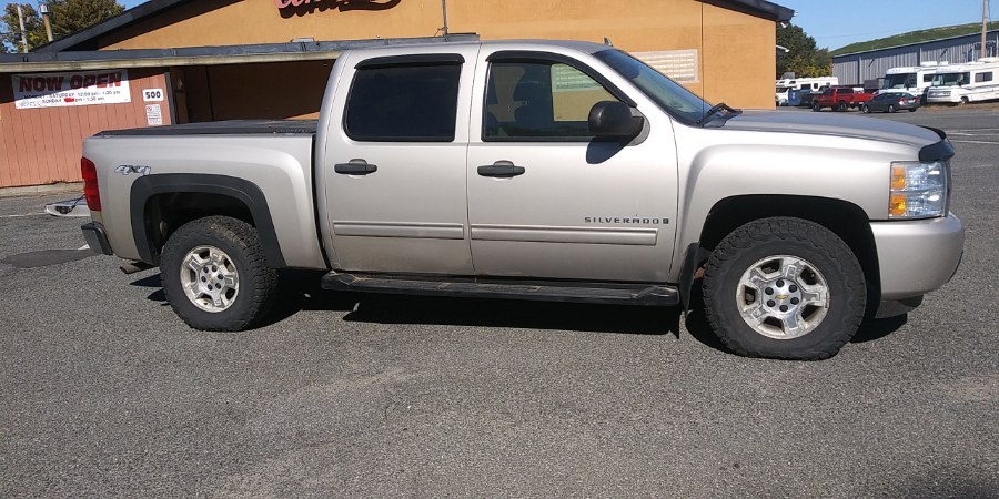 2009 Chevrolet Silverado 1500 4WD Crew Cab 143.5" LT, available for sale in South Hadley, Massachusetts | Payless Auto Sale. South Hadley, Massachusetts 2009 Chevrolet Silverado 1500 4WD Crew Cab 143.5" LT, available for sale in South Hadley, Massachusetts | Payless Auto Sale. South Hadley, Massachusetts