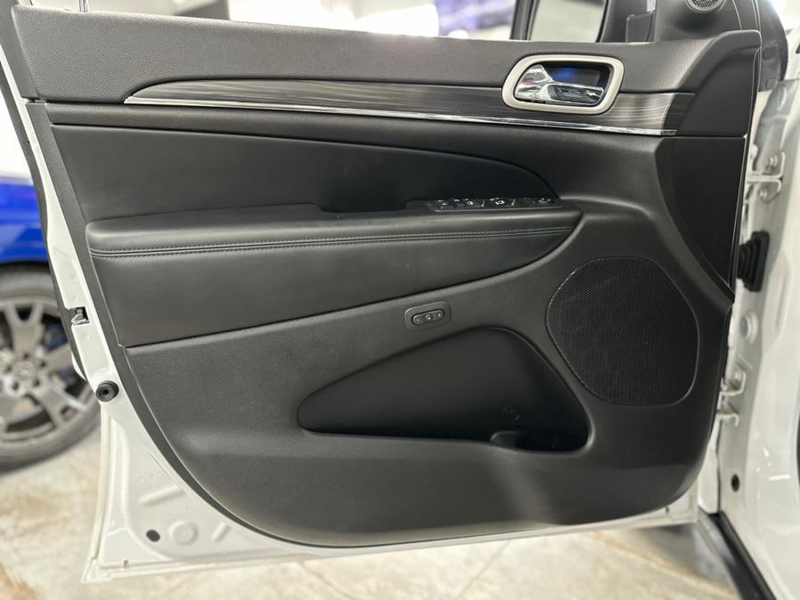 2020 Jeep Grand Cherokee Limited Limited 4x4, available for sale in Hollis, New York | Jamaica 26 Motors. Hollis, New York 2020 Jeep Grand Cherokee Limited Limited 4x4, available for sale in Hollis, New York | Jamaica 26 Motors. Hollis, New York
