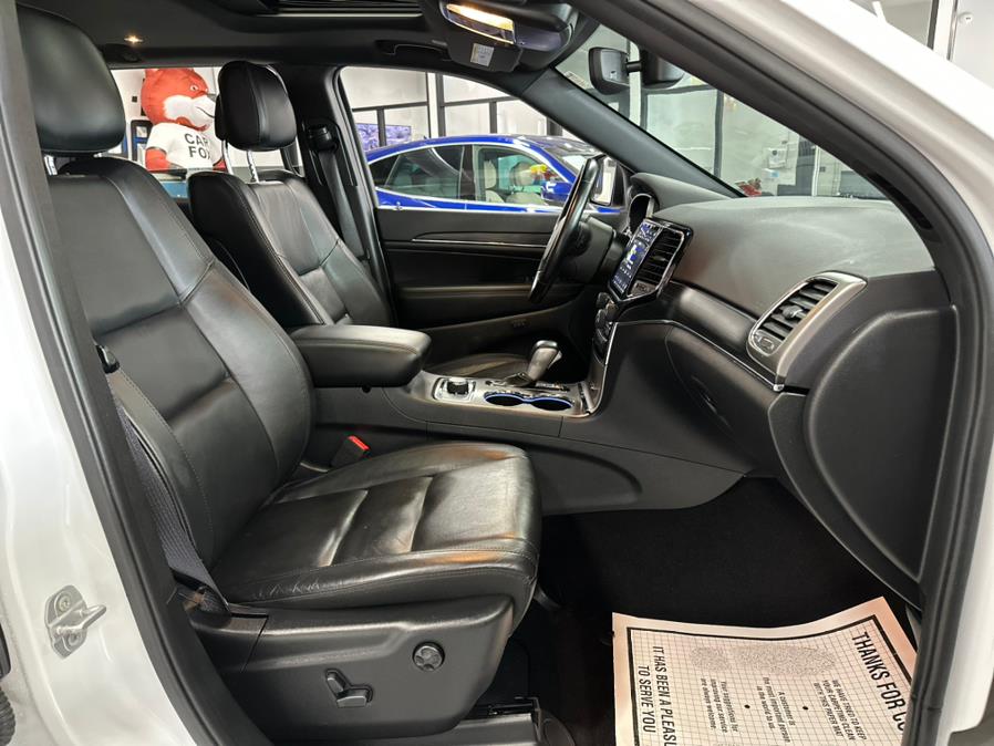 2020 Jeep Grand Cherokee Limited Limited 4x4, available for sale in Hollis, New York | Jamaica 26 Motors. Hollis, New York