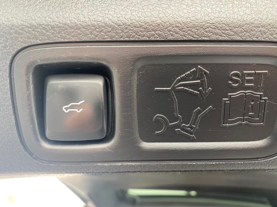 2018 Ford Expedition XLT 4x4, available for sale in Canton, Connecticut | Lava Motors 2 Inc. Canton, Connecticut 2018 Ford Expedition XLT 4x4, available for sale in Canton, Connecticut | Lava Motors 2 Inc. Canton, Connecticut