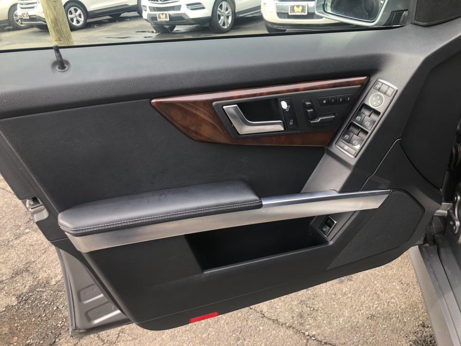 2013 Mercedes-Benz GLK-Class 4MATIC 4dr GLK350, available for sale in Irvington, New Jersey | Elis Motors Corp. Irvington, New Jersey 2013 Mercedes-Benz GLK-Class 4MATIC 4dr GLK350, available for sale in Irvington, New Jersey | Elis Motors Corp. Irvington, New Jersey