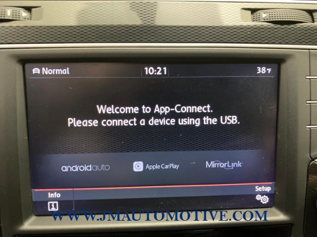 2017 Volkswagen Golf Gti 2.0T 4-Door SE DSG, available for sale in Naugatuck, Connecticut | J&M Automotive Sls&Svc LLC. Naugatuck, Connecticut 2017 Volkswagen Golf Gti 2.0T 4-Door SE DSG, available for sale in Naugatuck, Connecticut | J&M Automotive Sls&Svc LLC. Naugatuck, Connecticut