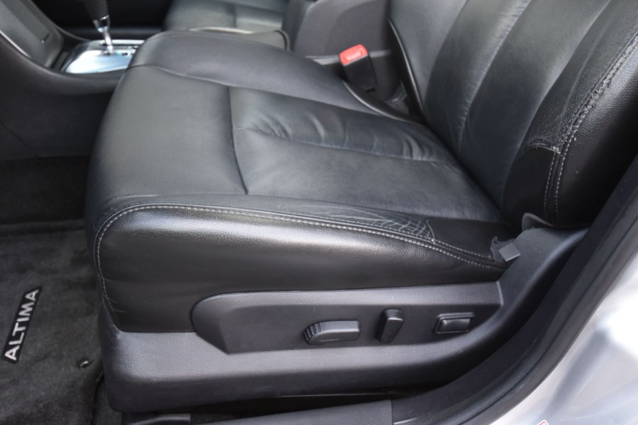 2012 Nissan Altima 4dr Sdn V6 CVT 3.5 SR, available for sale in Waterbury, Connecticut | Highline Car Connection. Waterbury, Connecticut 2012 Nissan Altima 4dr Sdn V6 CVT 3.5 SR, available for sale in Waterbury, Connecticut | Highline Car Connection. Waterbury, Connecticut