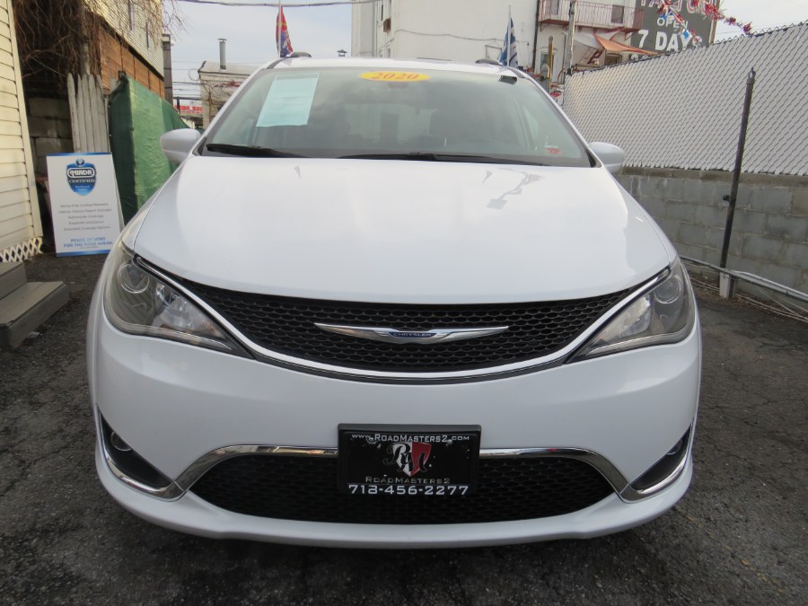 2020 Chrysler Pacifica Touring L FWD, available for sale in Middle Village, New York | Road Masters II INC. Middle Village, New York 2020 Chrysler Pacifica Touring L FWD, available for sale in Middle Village, New York | Road Masters II INC. Middle Village, New York