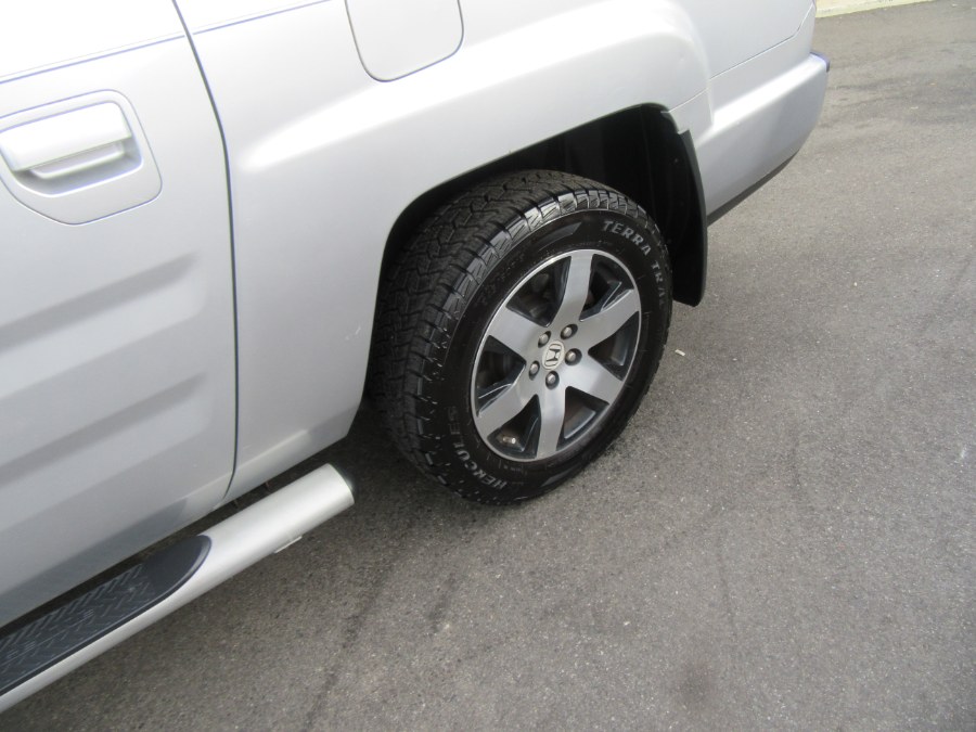 2014 Honda Ridgeline 4WD Crew Cab SE, available for sale in Little Ferry, New Jersey | Royalty Auto Sales. Little Ferry, New Jersey 2014 Honda Ridgeline 4WD Crew Cab SE, available for sale in Little Ferry, New Jersey | Royalty Auto Sales. Little Ferry, New Jersey
