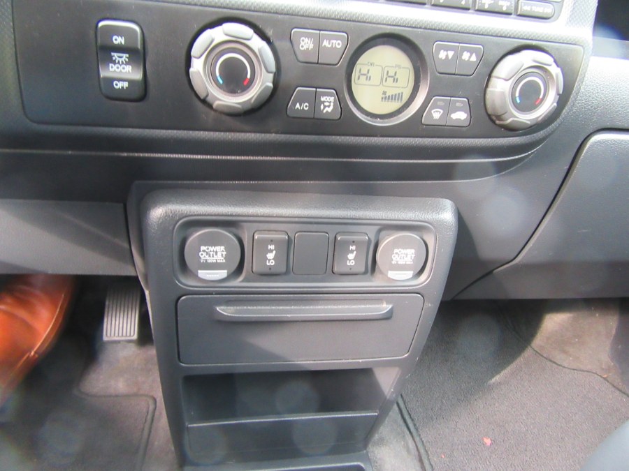 2014 Honda Ridgeline 4WD Crew Cab SE, available for sale in Little Ferry, New Jersey | Royalty Auto Sales. Little Ferry, New Jersey 2014 Honda Ridgeline 4WD Crew Cab SE, available for sale in Little Ferry, New Jersey | Royalty Auto Sales. Little Ferry, New Jersey