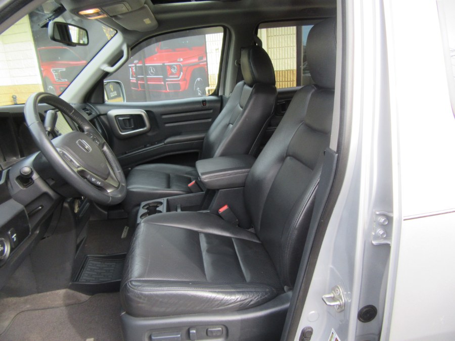 2014 Honda Ridgeline 4WD Crew Cab SE, available for sale in Little Ferry, New Jersey | Royalty Auto Sales. Little Ferry, New Jersey 2014 Honda Ridgeline 4WD Crew Cab SE, available for sale in Little Ferry, New Jersey | Royalty Auto Sales. Little Ferry, New Jersey