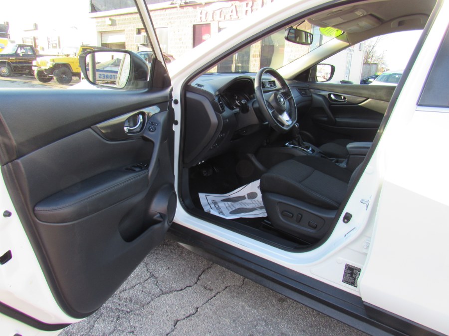 2017 Nissan Rogue SV, available for sale in Worcester, Massachusetts | Hilario's Auto Sales Inc.. Worcester, Massachusetts 2017 Nissan Rogue SV, available for sale in Worcester, Massachusetts | Hilario's Auto Sales Inc.. Worcester, Massachusetts