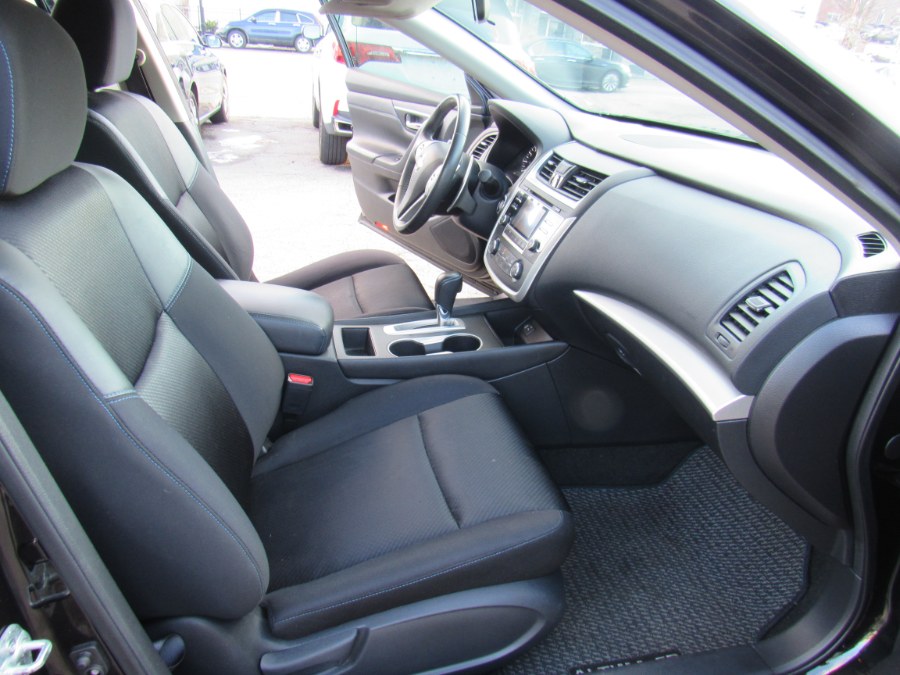 2016 Nissan Altima SR, available for sale in Worcester, Massachusetts | Hilario's Auto Sales Inc.. Worcester, Massachusetts 2016 Nissan Altima SR, available for sale in Worcester, Massachusetts | Hilario's Auto Sales Inc.. Worcester, Massachusetts