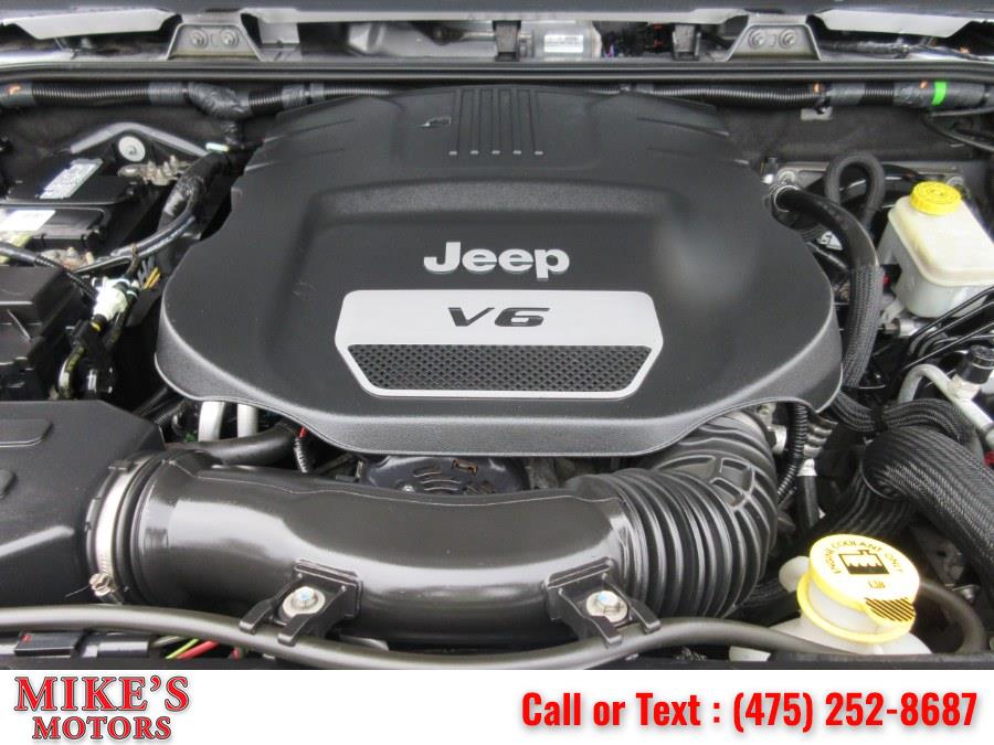 2015 Jeep Wrangler Unlimited 4WD 4dr Sport, available for sale in Stratford, Connecticut | Mike's Motors LLC. Stratford, Connecticut 2015 Jeep Wrangler Unlimited 4WD 4dr Sport, available for sale in Stratford, Connecticut | Mike's Motors LLC. Stratford, Connecticut