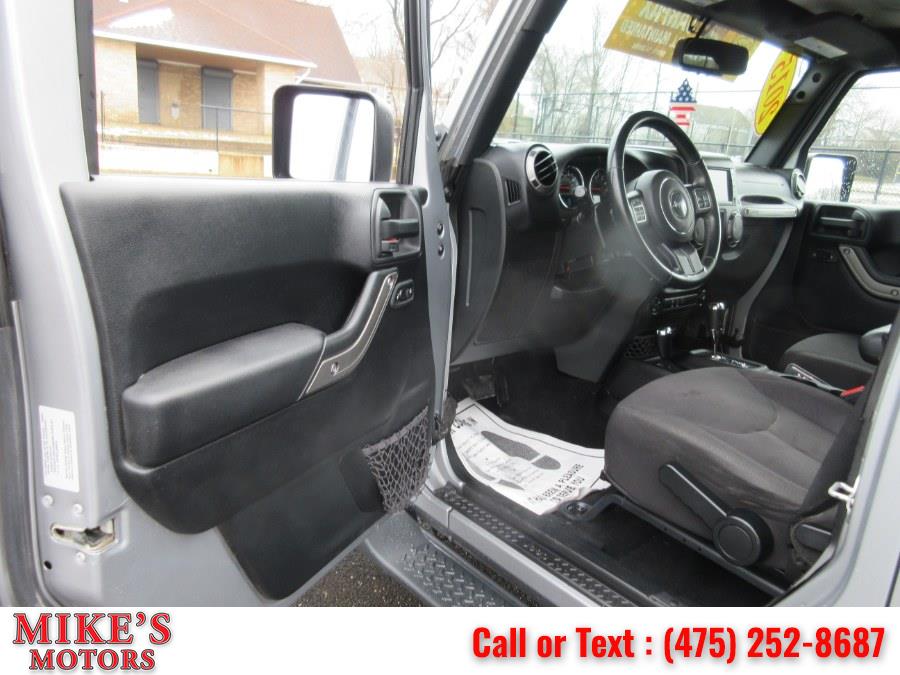 2015 Jeep Wrangler Unlimited 4WD 4dr Sport, available for sale in Stratford, Connecticut | Mike's Motors LLC. Stratford, Connecticut 2015 Jeep Wrangler Unlimited 4WD 4dr Sport, available for sale in Stratford, Connecticut | Mike's Motors LLC. Stratford, Connecticut