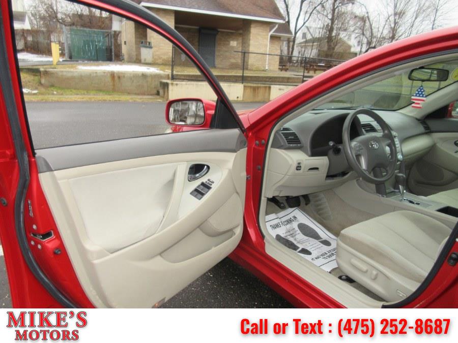 2007 Toyota Camry 4dr Sdn I4 Auto LE (Natl), available for sale in Stratford, Connecticut | Mike's Motors LLC. Stratford, Connecticut 2007 Toyota Camry 4dr Sdn I4 Auto LE (Natl), available for sale in Stratford, Connecticut | Mike's Motors LLC. Stratford, Connecticut
