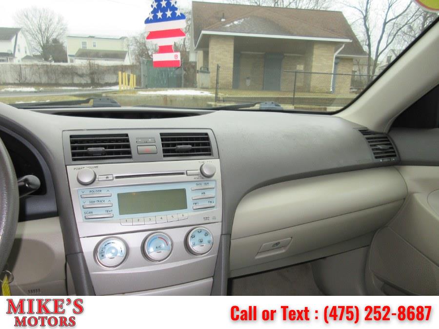 2007 Toyota Camry 4dr Sdn I4 Auto LE (Natl), available for sale in Stratford, Connecticut | Mike's Motors LLC. Stratford, Connecticut 2007 Toyota Camry 4dr Sdn I4 Auto LE (Natl), available for sale in Stratford, Connecticut | Mike's Motors LLC. Stratford, Connecticut
