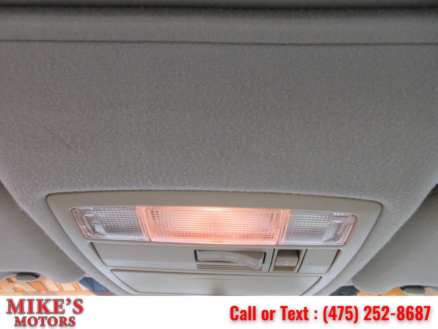2007 Toyota Camry 4dr Sdn I4 Auto LE (Natl), available for sale in Stratford, Connecticut | Mike's Motors LLC. Stratford, Connecticut 2007 Toyota Camry 4dr Sdn I4 Auto LE (Natl), available for sale in Stratford, Connecticut | Mike's Motors LLC. Stratford, Connecticut