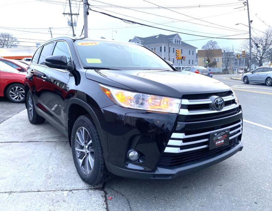 2019 Toyota Highlander XLE AWD W/Nav, available for sale in Peabody, Massachusetts | New Star Motors. Peabody, Massachusetts 2019 Toyota Highlander XLE AWD W/Nav, available for sale in Peabody, Massachusetts | New Star Motors. Peabody, Massachusetts