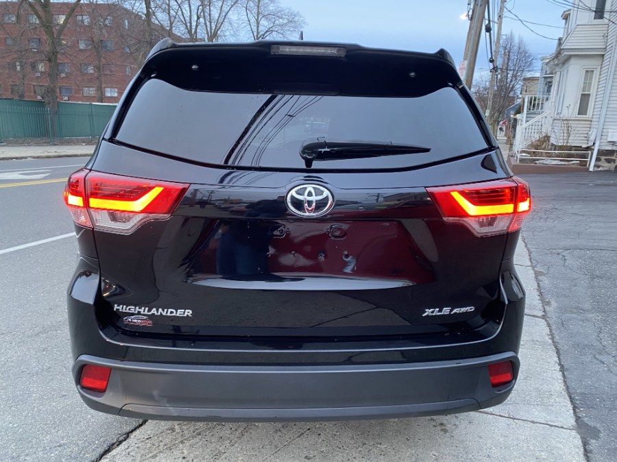 2019 Toyota Highlander XLE AWD W/Nav, available for sale in Peabody, Massachusetts | New Star Motors. Peabody, Massachusetts 2019 Toyota Highlander XLE AWD W/Nav, available for sale in Peabody, Massachusetts | New Star Motors. Peabody, Massachusetts