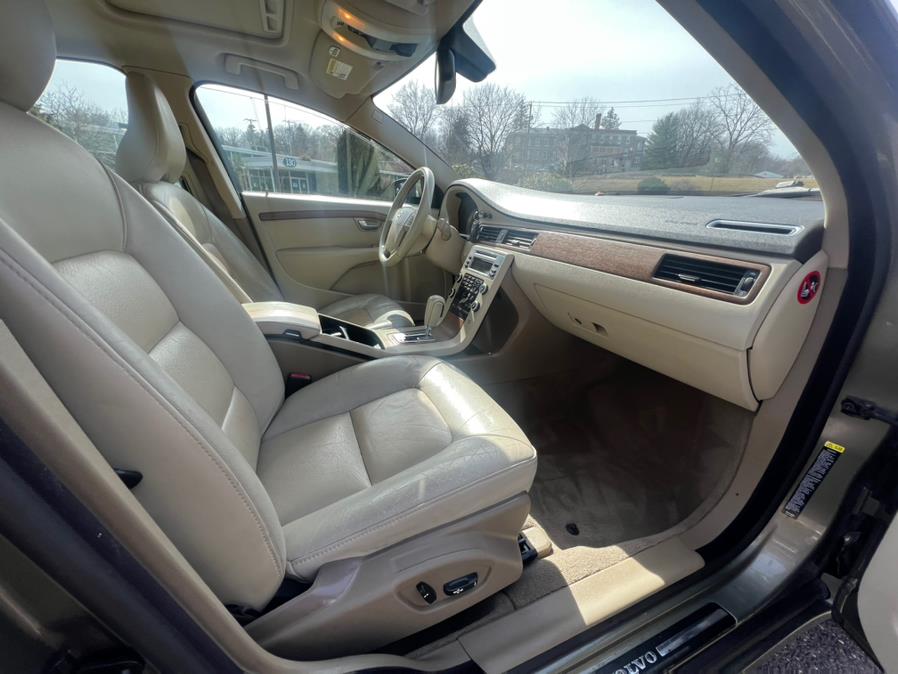 2009 Volvo S80 4dr Sdn I6 FWD, available for sale in Waterbury, Connecticut | Platinum Auto Care. Waterbury, Connecticut 2009 Volvo S80 4dr Sdn I6 FWD, available for sale in Waterbury, Connecticut | Platinum Auto Care. Waterbury, Connecticut