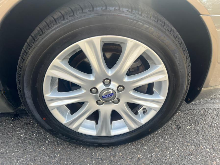 2009 Volvo S80 4dr Sdn I6 FWD, available for sale in Waterbury, Connecticut | Platinum Auto Care. Waterbury, Connecticut 2009 Volvo S80 4dr Sdn I6 FWD, available for sale in Waterbury, Connecticut | Platinum Auto Care. Waterbury, Connecticut