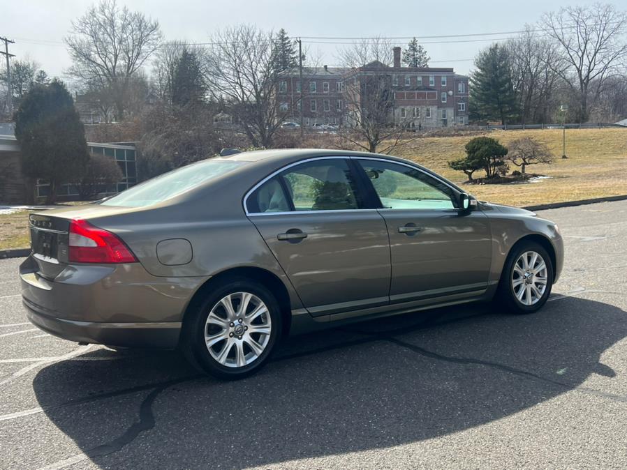 2009 Volvo S80 4dr Sdn I6 FWD, available for sale in Waterbury, Connecticut | Platinum Auto Care. Waterbury, Connecticut 2009 Volvo S80 4dr Sdn I6 FWD, available for sale in Waterbury, Connecticut | Platinum Auto Care. Waterbury, Connecticut