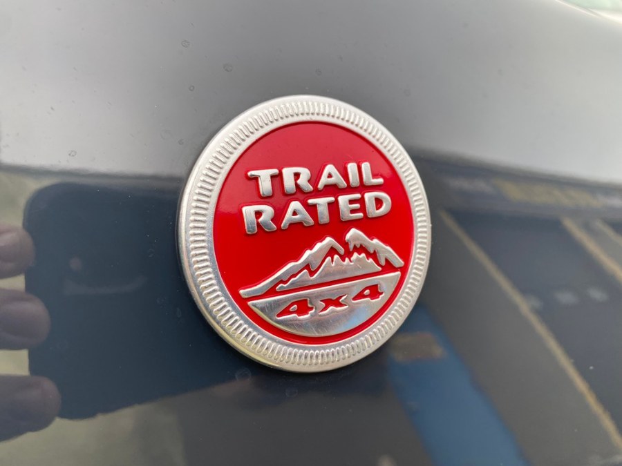 2016 Jeep Cherokee 4WD 4dr Trailhawk, available for sale in West Springfield, Massachusetts | Union Street Auto Sales. West Springfield, Massachusetts 2016 Jeep Cherokee 4WD 4dr Trailhawk, available for sale in West Springfield, Massachusetts | Union Street Auto Sales. West Springfield, Massachusetts