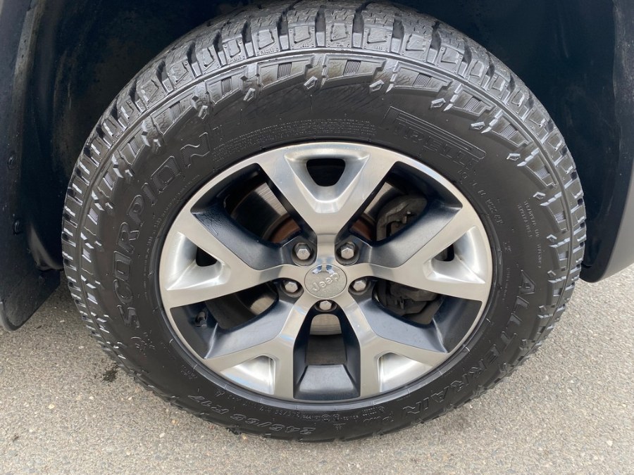 2016 Jeep Cherokee 4WD 4dr Trailhawk, available for sale in West Springfield, Massachusetts | Union Street Auto Sales. West Springfield, Massachusetts 2016 Jeep Cherokee 4WD 4dr Trailhawk, available for sale in West Springfield, Massachusetts | Union Street Auto Sales. West Springfield, Massachusetts