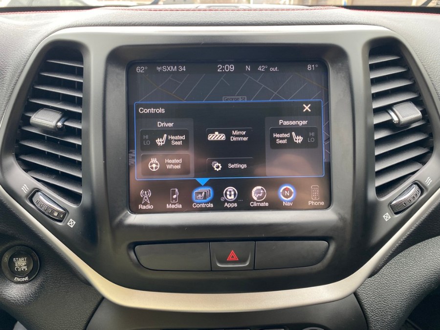 2016 Jeep Cherokee 4WD 4dr Trailhawk, available for sale in West Springfield, Massachusetts | Union Street Auto Sales. West Springfield, Massachusetts 2016 Jeep Cherokee 4WD 4dr Trailhawk, available for sale in West Springfield, Massachusetts | Union Street Auto Sales. West Springfield, Massachusetts