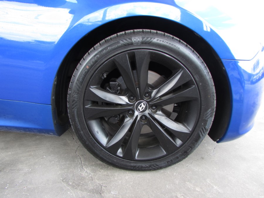 2010 Hyundai Genesis Coupe 2dr 2.0T Auto, available for sale in Orlando, Florida | VIP Auto Enterprise, Inc. Orlando, Florida 2010 Hyundai Genesis Coupe 2dr 2.0T Auto, available for sale in Orlando, Florida | VIP Auto Enterprise, Inc. Orlando, Florida