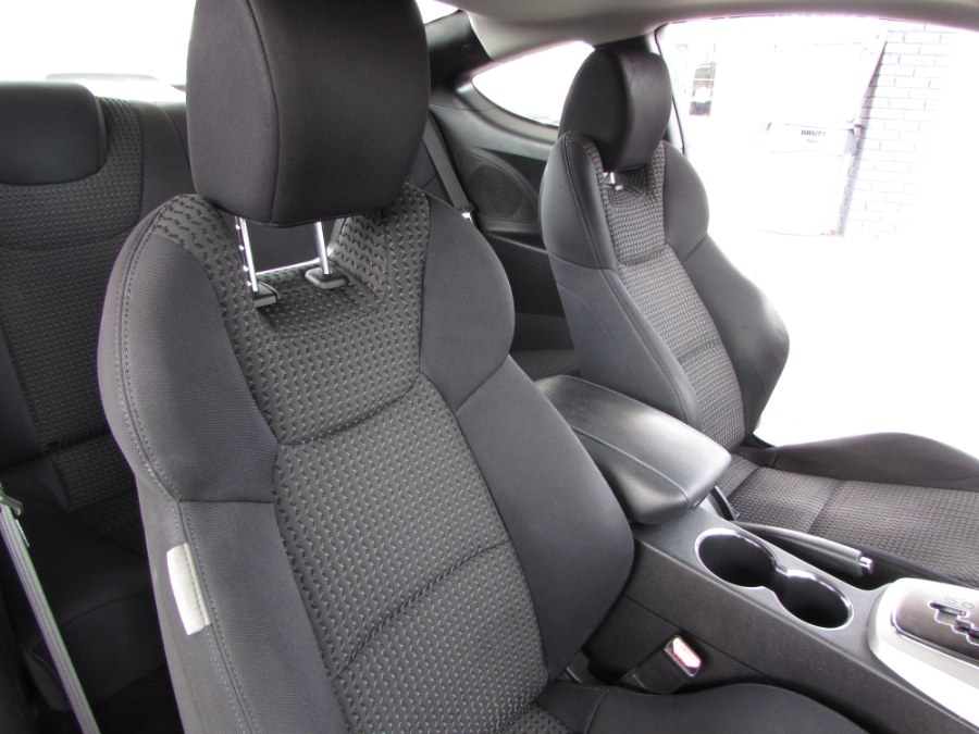 2010 Hyundai Genesis Coupe 2dr 2.0T Auto, available for sale in Orlando, Florida | VIP Auto Enterprise, Inc. Orlando, Florida 2010 Hyundai Genesis Coupe 2dr 2.0T Auto, available for sale in Orlando, Florida | VIP Auto Enterprise, Inc. Orlando, Florida
