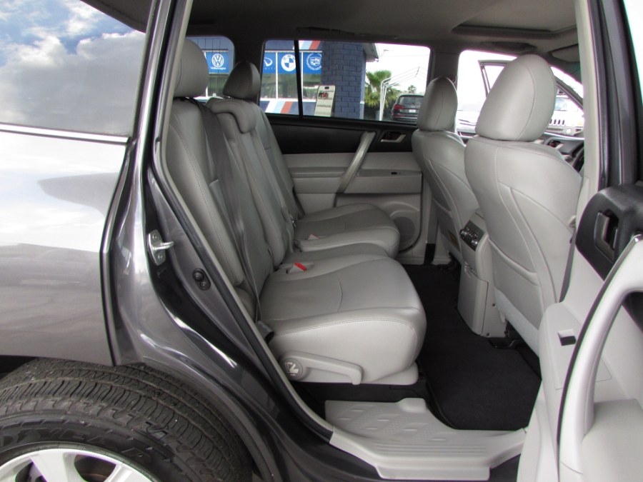 2012 Toyota Highlander FWD 4dr I4 SE (Natl), available for sale in Orlando, Florida | VIP Auto Enterprise, Inc. Orlando, Florida 2012 Toyota Highlander FWD 4dr I4 SE (Natl), available for sale in Orlando, Florida | VIP Auto Enterprise, Inc. Orlando, Florida