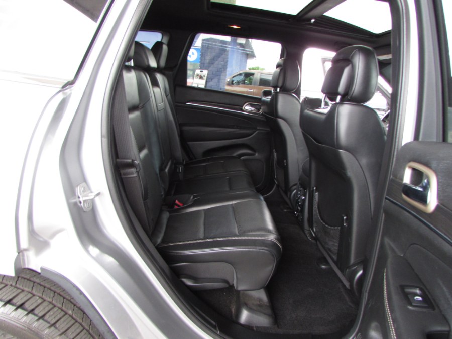 2015 Jeep Grand Cherokee 4WD 4dr Overland, available for sale in Orlando, Florida | VIP Auto Enterprise, Inc. Orlando, Florida 2015 Jeep Grand Cherokee 4WD 4dr Overland, available for sale in Orlando, Florida | VIP Auto Enterprise, Inc. Orlando, Florida