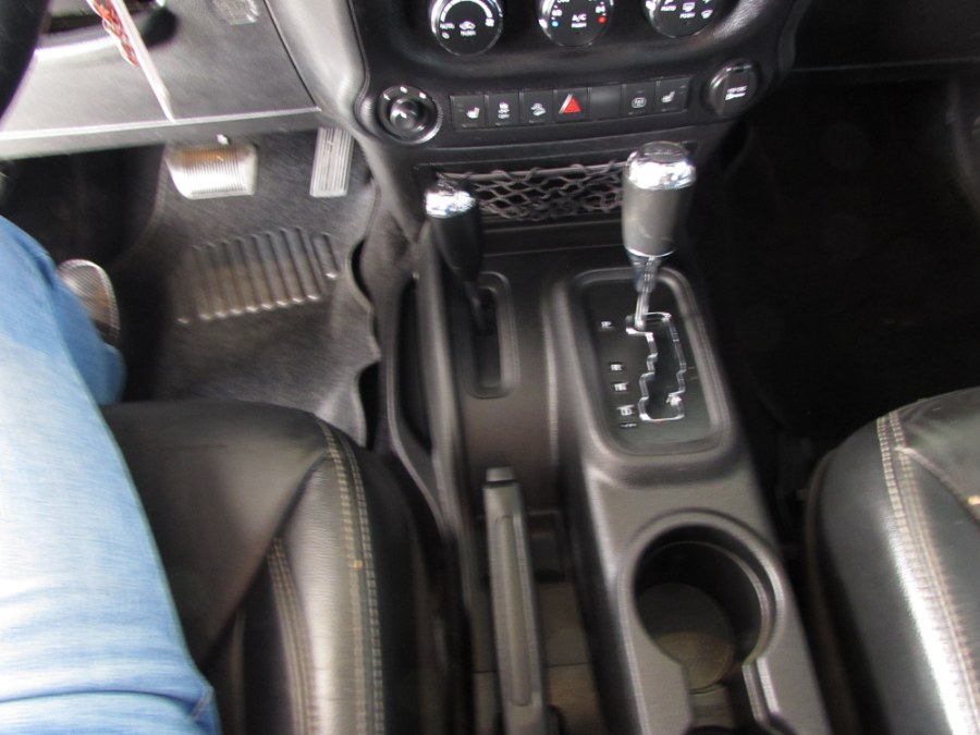 2013 Jeep Wrangler Unlimited 4WD 4dr Sahara, available for sale in Orlando, Florida | VIP Auto Enterprise, Inc. Orlando, Florida 2013 Jeep Wrangler Unlimited 4WD 4dr Sahara, available for sale in Orlando, Florida | VIP Auto Enterprise, Inc. Orlando, Florida