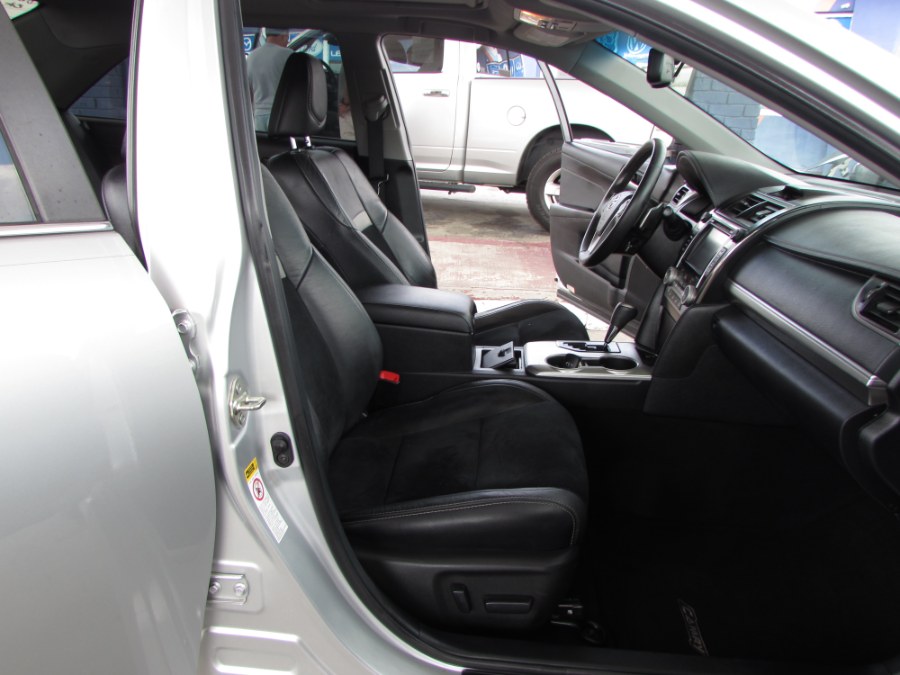 2014 Toyota Camry 2014.5 4dr Sdn I4 Auto SE (Natl), available for sale in Orlando, Florida | VIP Auto Enterprise, Inc. Orlando, Florida 2014 Toyota Camry 2014.5 4dr Sdn I4 Auto SE (Natl), available for sale in Orlando, Florida | VIP Auto Enterprise, Inc. Orlando, Florida