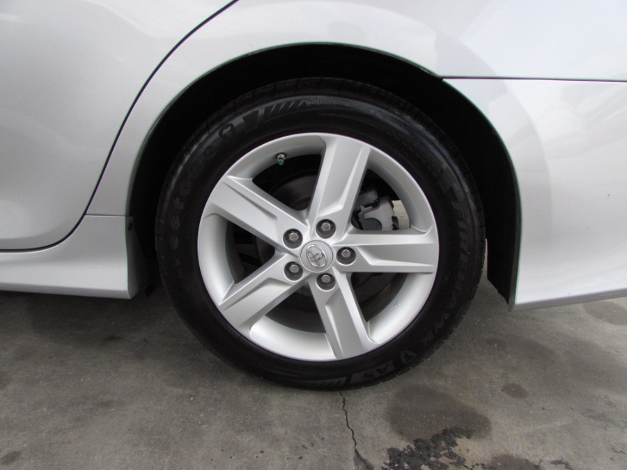 2014 Toyota Camry 2014.5 4dr Sdn I4 Auto SE (Natl), available for sale in Orlando, Florida | VIP Auto Enterprise, Inc. Orlando, Florida 2014 Toyota Camry 2014.5 4dr Sdn I4 Auto SE (Natl), available for sale in Orlando, Florida | VIP Auto Enterprise, Inc. Orlando, Florida
