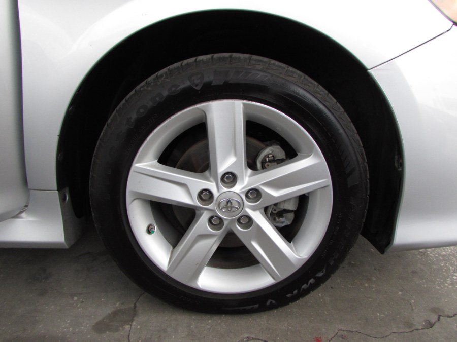 2014 Toyota Camry 2014.5 4dr Sdn I4 Auto SE (Natl), available for sale in Orlando, Florida | VIP Auto Enterprise, Inc. Orlando, Florida 2014 Toyota Camry 2014.5 4dr Sdn I4 Auto SE (Natl), available for sale in Orlando, Florida | VIP Auto Enterprise, Inc. Orlando, Florida