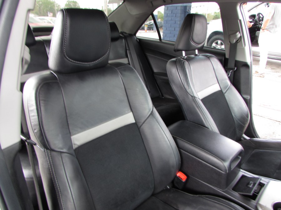 2014 Toyota Camry 2014.5 4dr Sdn I4 Auto SE (Natl), available for sale in Orlando, Florida | VIP Auto Enterprise, Inc. Orlando, Florida 2014 Toyota Camry 2014.5 4dr Sdn I4 Auto SE (Natl), available for sale in Orlando, Florida | VIP Auto Enterprise, Inc. Orlando, Florida