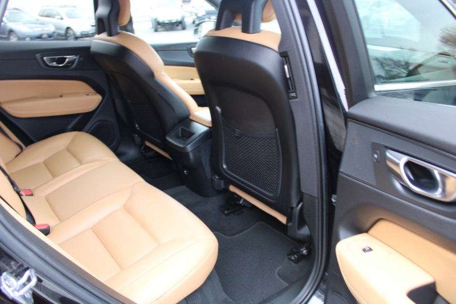 2018 Volvo XC60 T6 AWD Momentum, available for sale in Plantsville, Connecticut | Auto House of Luxury. Plantsville, Connecticut 2018 Volvo XC60 T6 AWD Momentum, available for sale in Plantsville, Connecticut | Auto House of Luxury. Plantsville, Connecticut