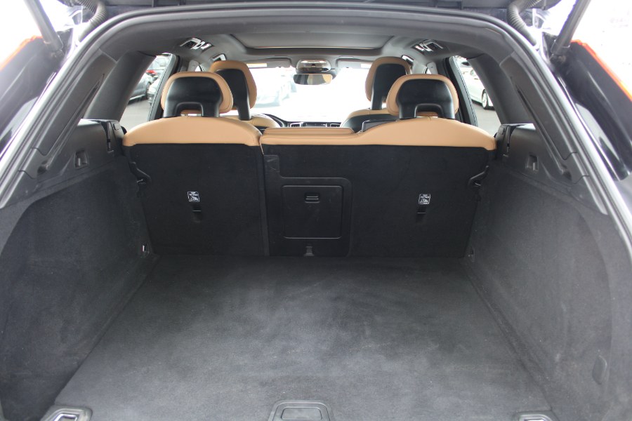 2018 Volvo XC60 T6 AWD Momentum, available for sale in Plantsville, Connecticut | Auto House of Luxury. Plantsville, Connecticut 2018 Volvo XC60 T6 AWD Momentum, available for sale in Plantsville, Connecticut | Auto House of Luxury. Plantsville, Connecticut