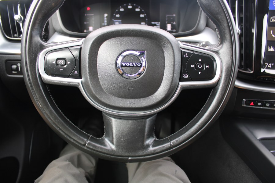 2018 Volvo XC60 T6 AWD Momentum, available for sale in Plantsville, Connecticut | Auto House of Luxury. Plantsville, Connecticut 2018 Volvo XC60 T6 AWD Momentum, available for sale in Plantsville, Connecticut | Auto House of Luxury. Plantsville, Connecticut