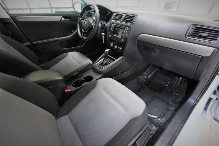 2017 Volkswagen Jetta 1.4T S Auto, available for sale in Garden Grove, California | 1 Stop Auto Mart Inc.. Garden Grove, California 2017 Volkswagen Jetta 1.4T S Auto, available for sale in Garden Grove, California | 1 Stop Auto Mart Inc.. Garden Grove, California